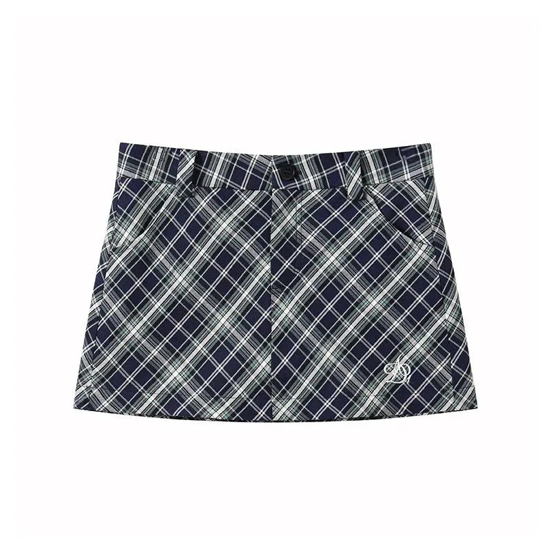 Plaid Athletic Skort: Stylish Performance Wear for Active Women